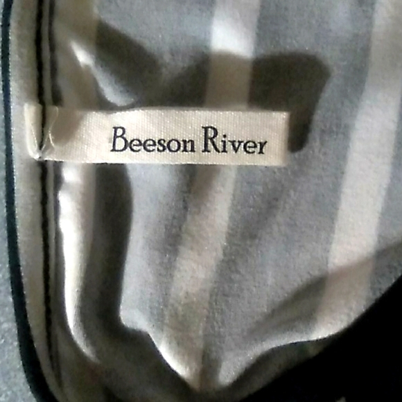 Beeson River Sleeveless top Boutique NWOT - Picture 4 of 5